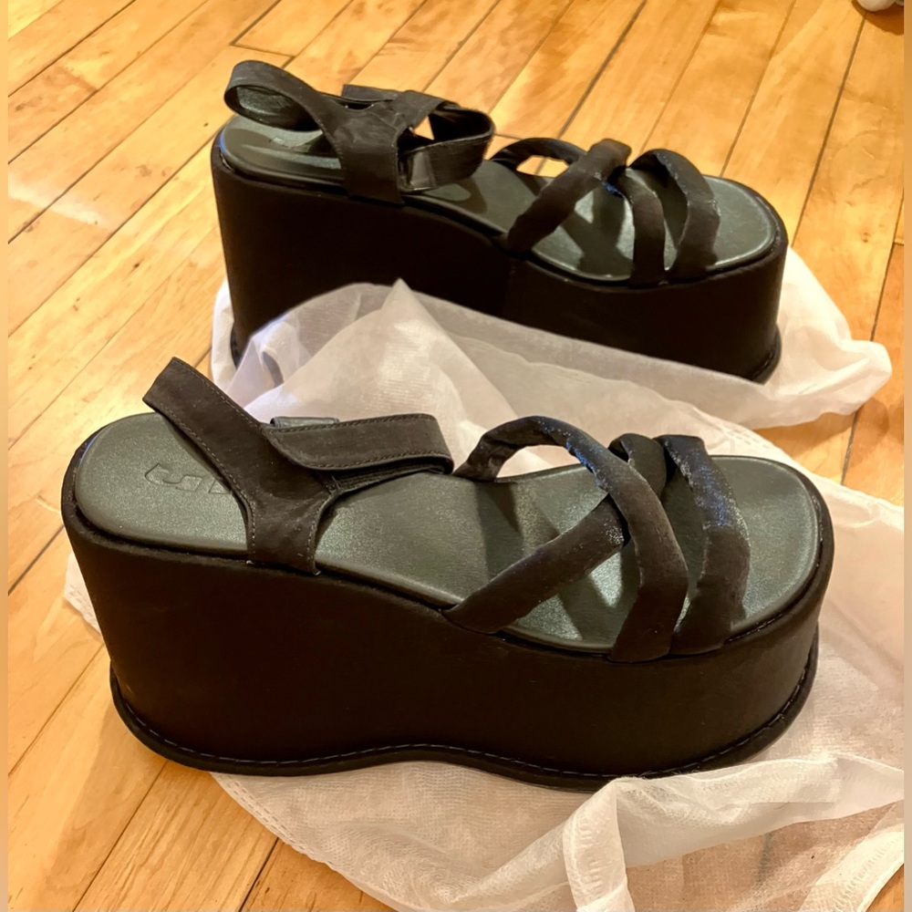 Unif Bubble Platform Sandal - image 1